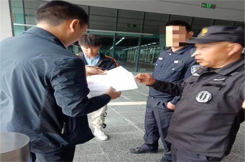 大运会场馆 C口货物清单检查